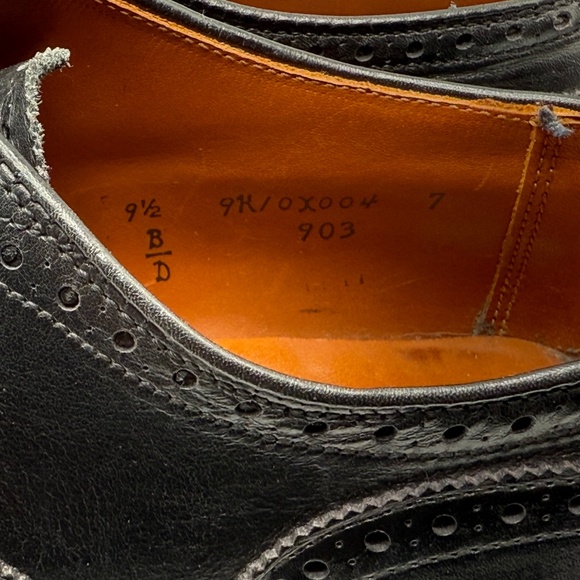 Alden Wing Tip Bal Oxford 9.5 Dress Shoes - Picture 4 of 4